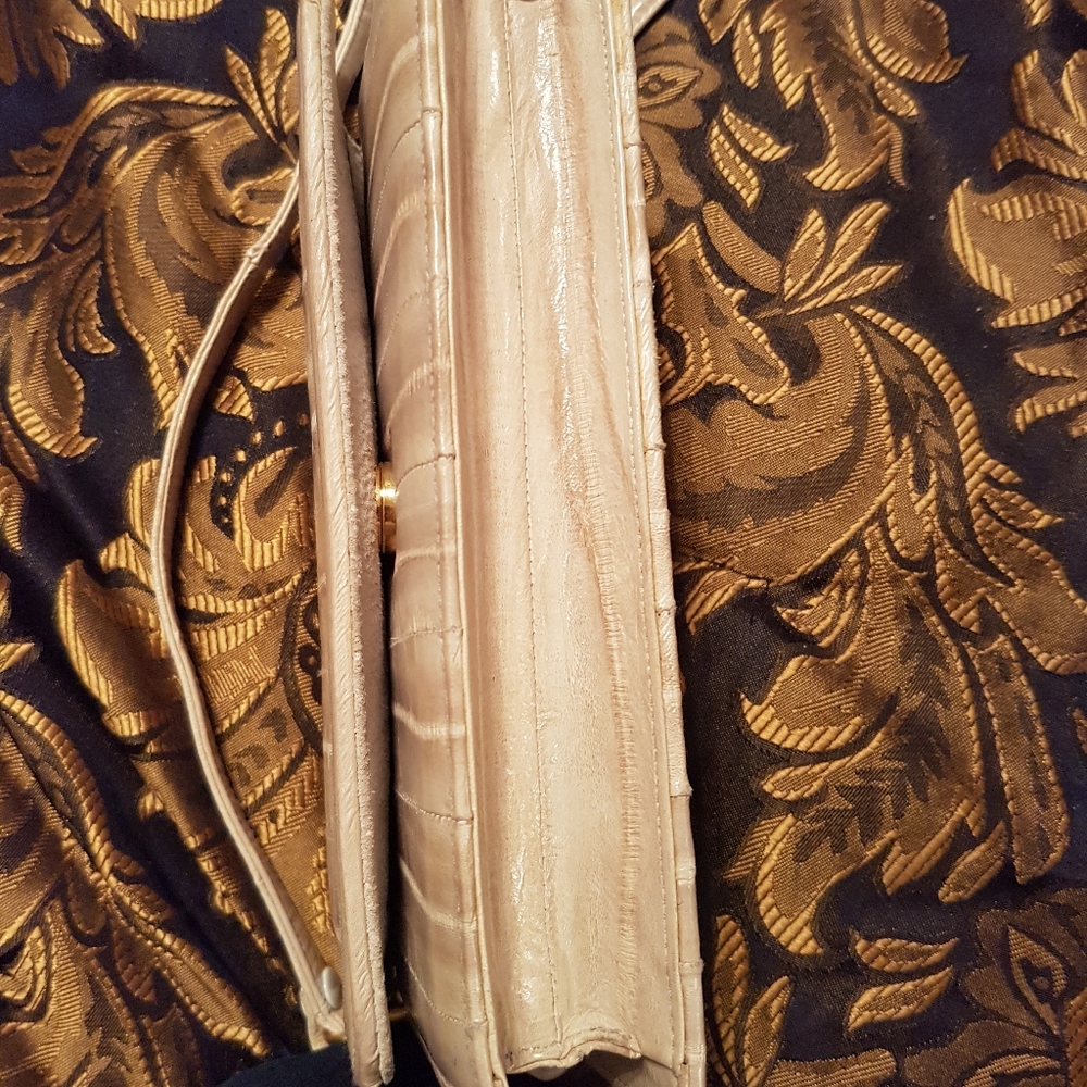 Eel Skin Purse - Picture 4 of 4